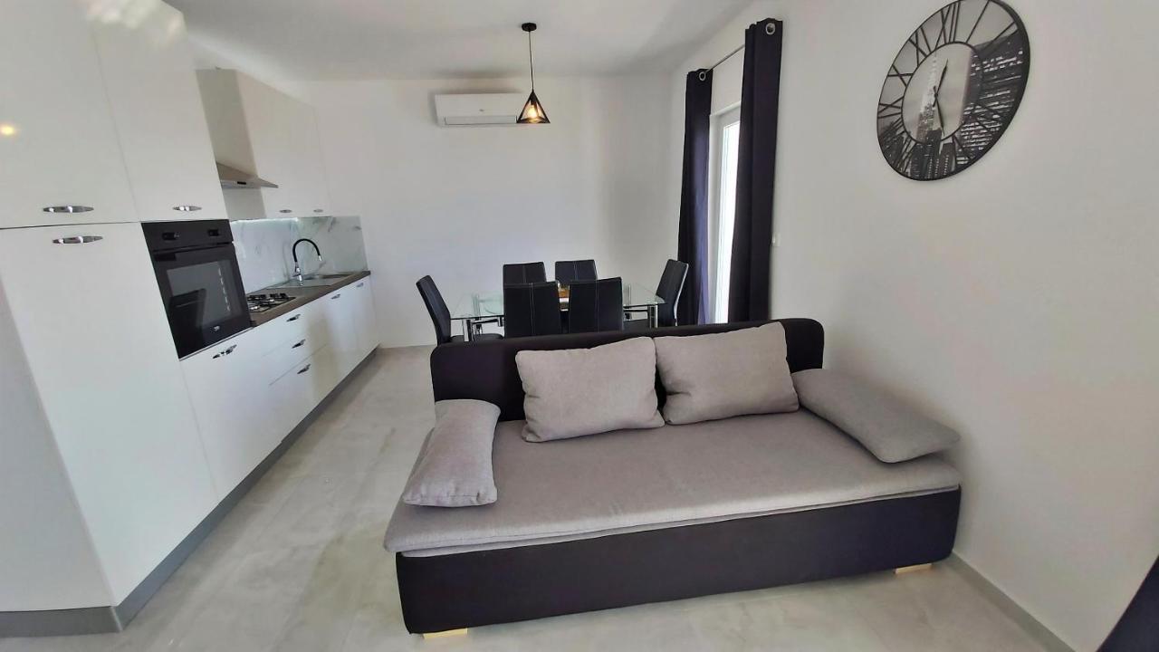 Apartments Zorica Duće Buitenkant foto